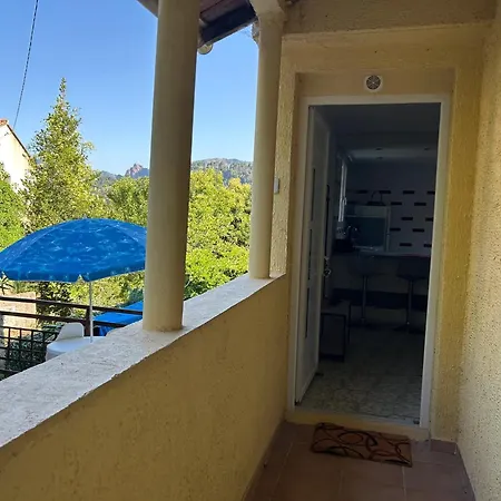 Confortable A Marignana, 50 M² Avec 3
